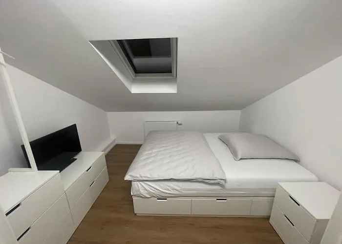 Buxtehude*Wohnung*100Qm*6 Schlafplaetze*Neu*