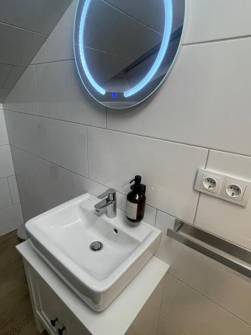 Apartment Buxtehude*wohnung*100qm*6 Schlafplaetze*neu* Buxtehude
